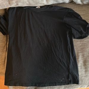 Black gymshark t-shirt